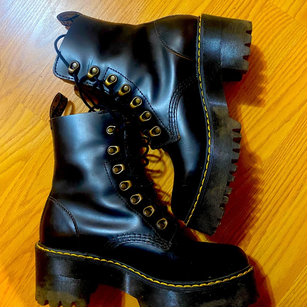 Black Boots
